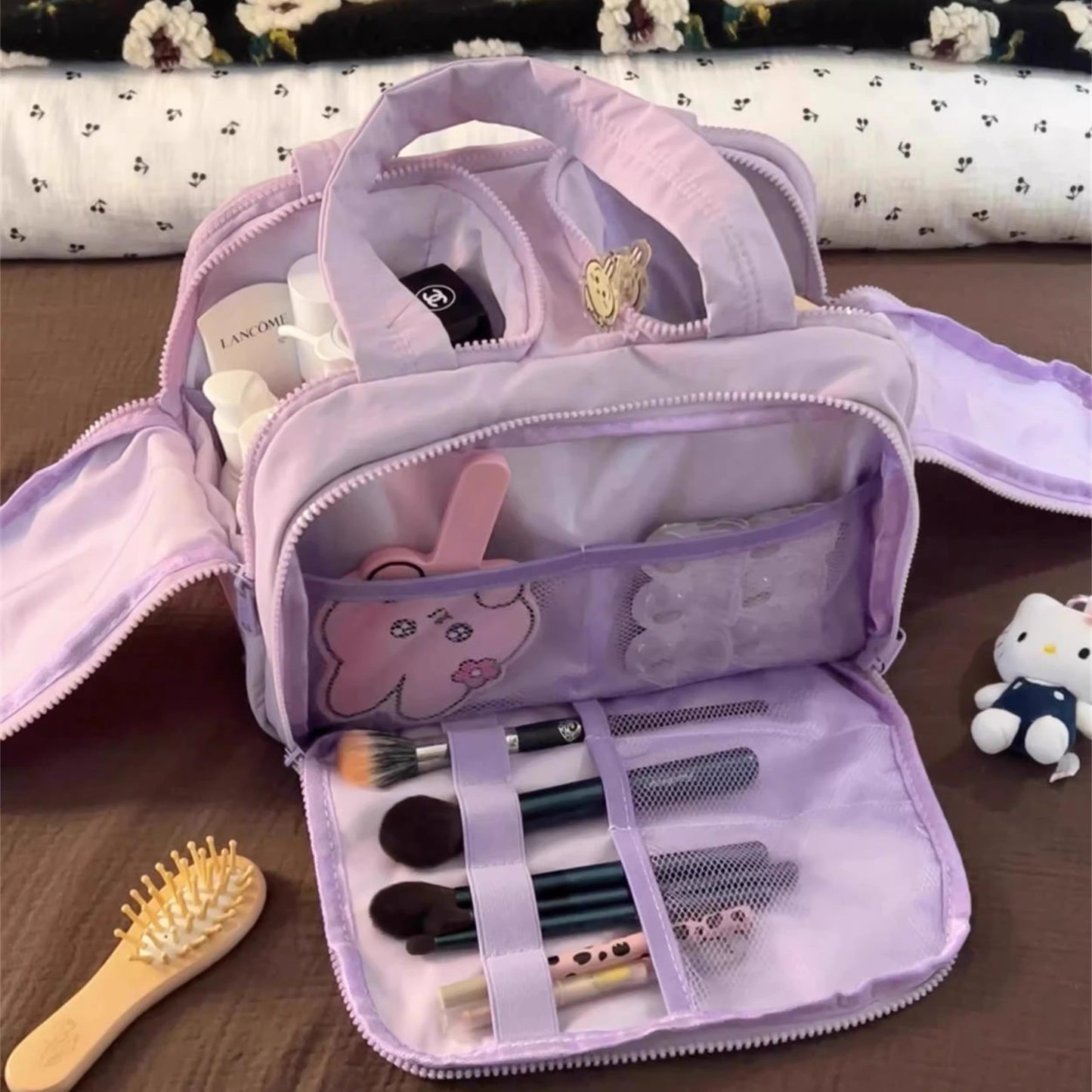 Élura™ Toiletry Bag  The 4-in-1 Travel Companion That Simplifies Your Routine